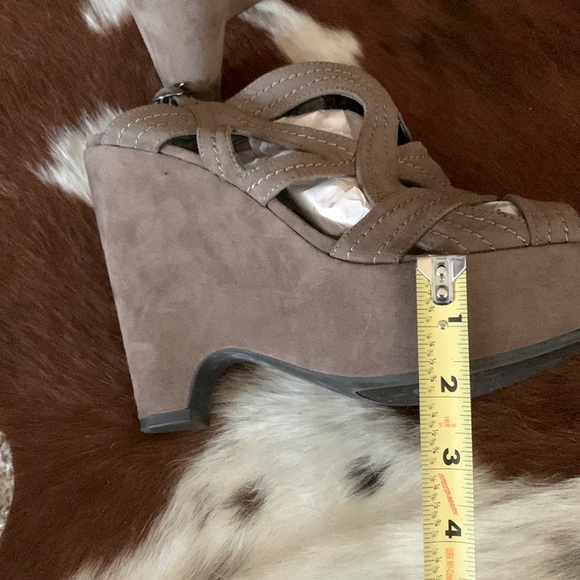 Sexy- Strappy- Platform Sandals - Picture 5 of 8